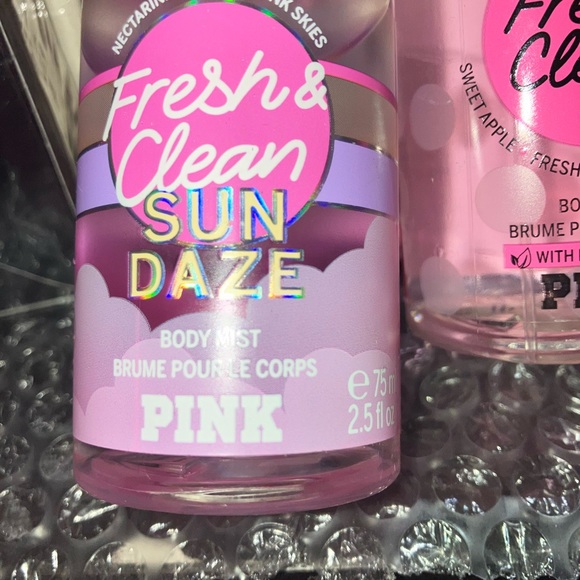 VS PINK Fresh & Clean /Sundaze Mini mists set 2.5oz each NWT - Picture 3 of 5